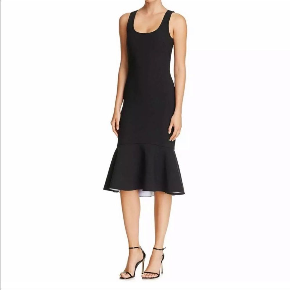 Elizabeth and James Nolan Dress
Size 0